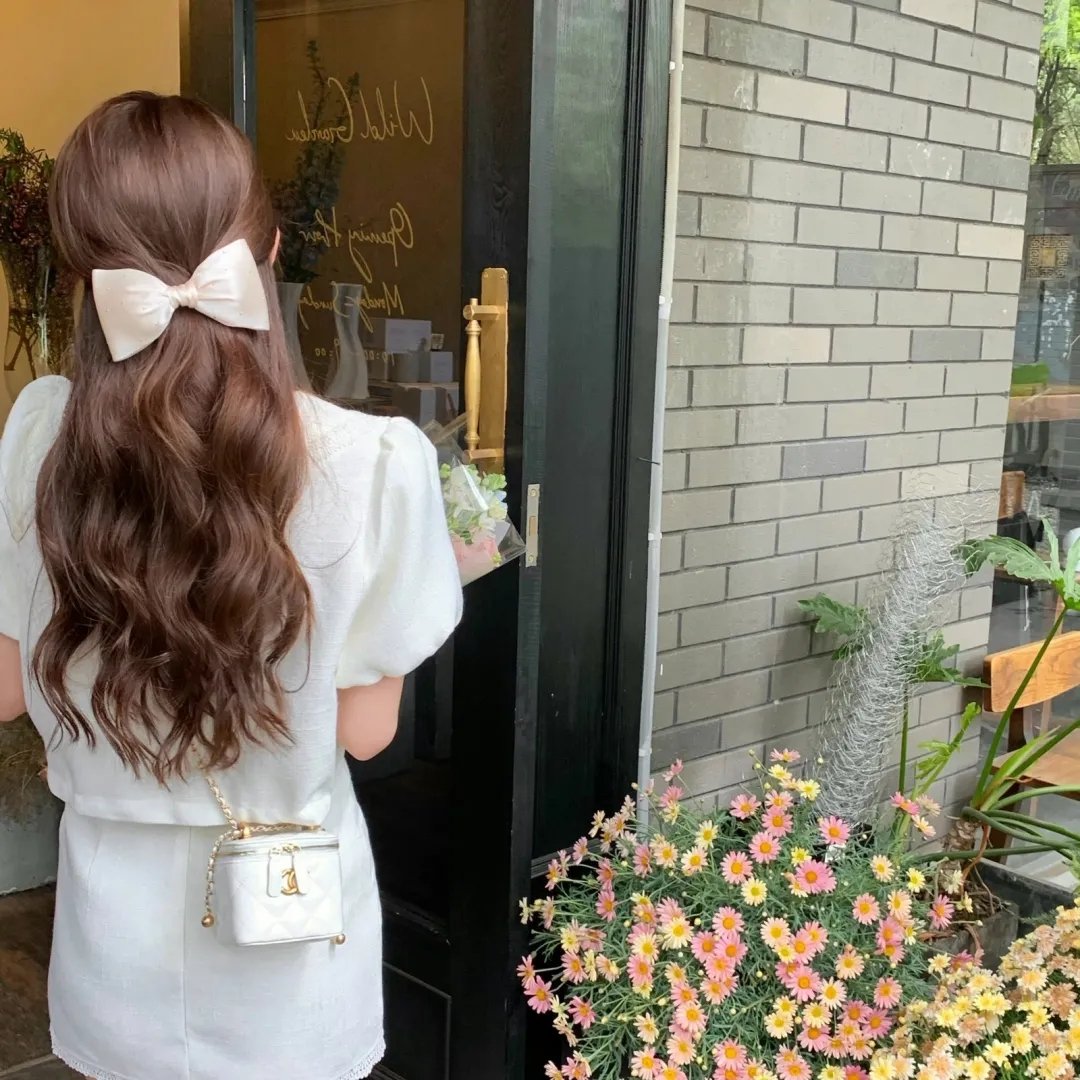 小美人鱼2023